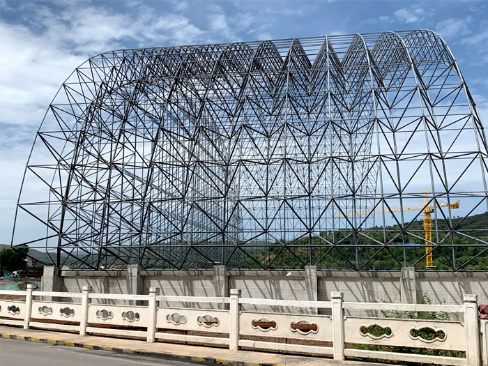 东兴山寨矿储煤棚网架